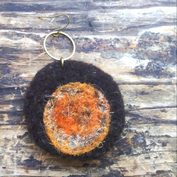 'Got Soul' Statement Earrings XXL - Picture 2 of 4